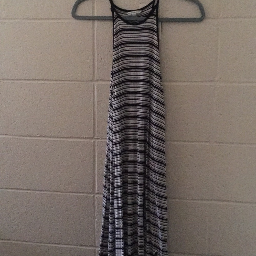 American Eagle Black and White Halter Dress (Sm)